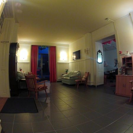 Basicrooms Hotel Unterseen Ngoại thất bức ảnh