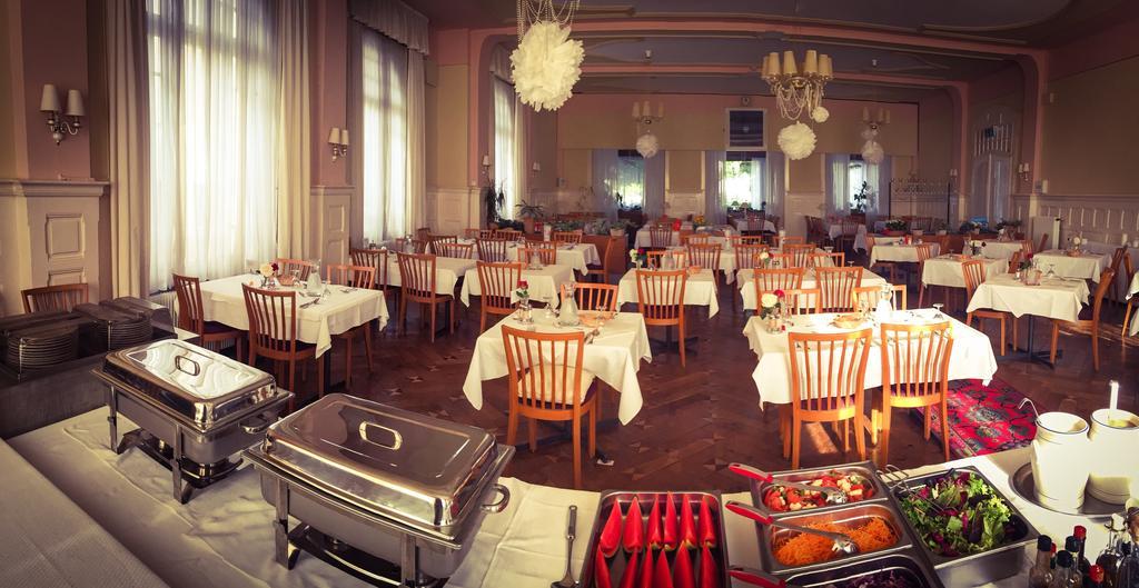 Basicrooms Hotel Unterseen Ngoại thất bức ảnh